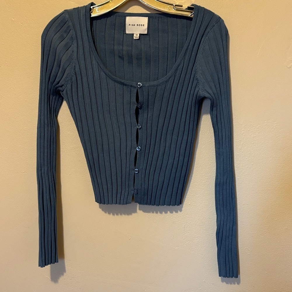 Pink Rose Blue Ribbed Sweater